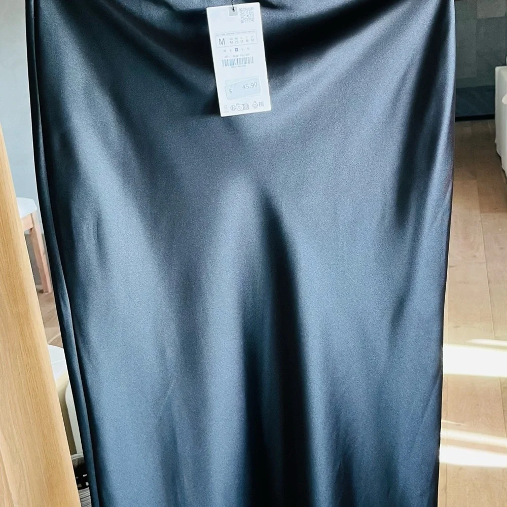 Zara NWT Black Satin Slip Skirt - Women - Picture 1 of 3